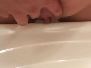 RUBBING MY CLIT ON BATHROOM SINK AT MY FRIEND’S HOUSE!