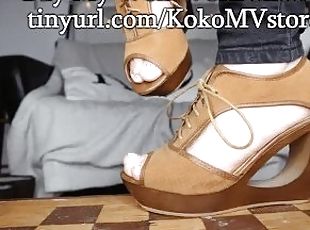 Feet & Shoe Tease Slide Show (tinyurl.com/KokoMVstore)