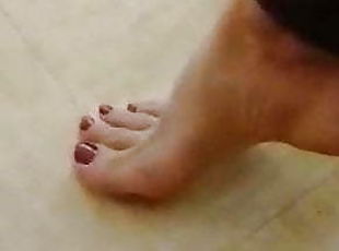 Aline&#039;s feet only (part 3) les pieds d&#039;Aline
