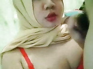 tudung merah nafsu