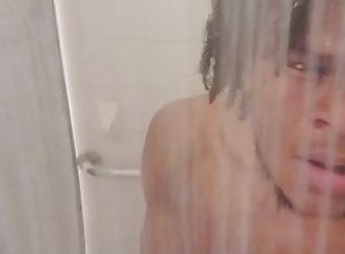 I HAD TO TAKE A SEXY SHOWER!!!!