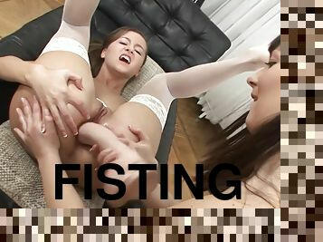 cul, gros-nichons, fisting, masturbation, giclée, amateur, anal, lesbienne, ados, maison