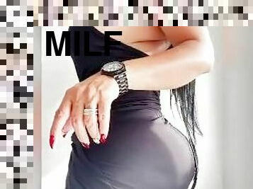 Milf Kelly et ses gros nichons