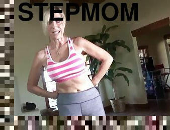 Stepmom Handjob in Yoga Pants