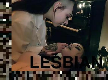 Alissa Noir lesbian fetish porn