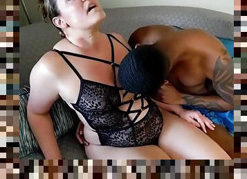 tetas-grandes, orgasmo, esposa, amateur, maduro, interracial, madurita-caliente, casero, mamá, negra