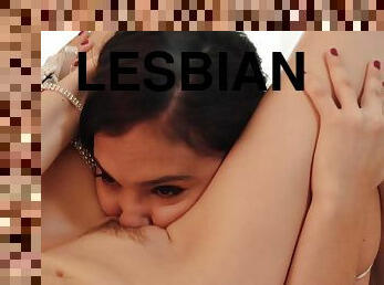 піхва-pussy, мила, лесбіянка-lesbian, фінгеринг, кушетка, красуня