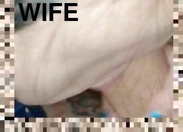 ARONCORA MY WIFE GIVES ME A BLOWJOB CUM IN MOUTH