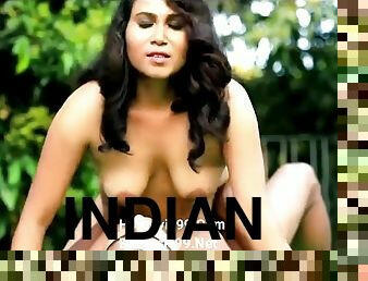 Indian busty MILF amateur porn video