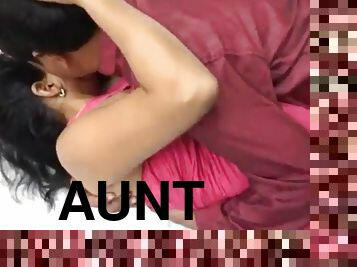 Desi callgirl aunty