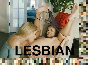 orgazm, tryskanie, lesbijskie, nastolatki, palcówki, stopy, blondynka, fetysz, brunetka