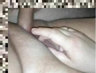 gros-nichons, masturbation, russe, jouet, maison, maman, branlette, belle-femme-ronde, joufflue, gode