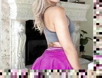 Luna Luxe's Ass Looks Amazing In This Short Pink Skirt
