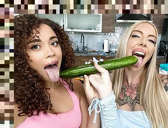 Baking With Babes Video With Willow Ryder, Cassidy Luxe - RealityKings