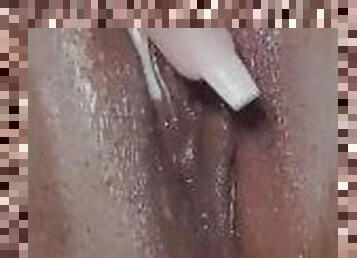 clitoris-bagian-atas-vagina-paling-sensitif, vagina-pussy, permainan-jari, ketat, cantik-pretty, mengagumkan, sempurna, dicukur, basah, berair