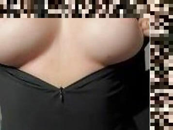 Shy girl reveals boobs on the internet for the first time