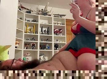 4ft 9in talk sexy elf smokes while riding dick