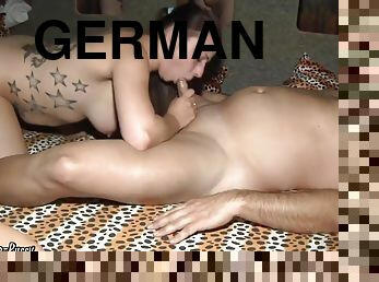 groß-titten, immens-glied, deutsch, wichsen, tief-in-die-kehle, gruppensex, brunette