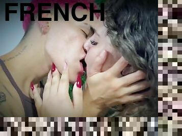 lesbiana, franceza, sarutand