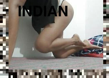 Indian desi girl fingered her pussy