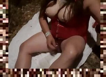 gros-nichons, masturbation, en-plein-air, pisser, public, transsexuelle, amateur, latina, française, jeune-18