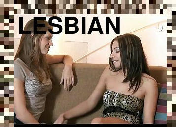 אורגזמה, כוס-pussy, לסבית-lesbian, זוג, לעשות-עם-האצבע, צעירה-18