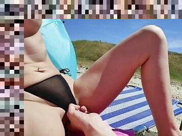 mastrubacija, orgazem, zunaj, javno, žena, amaterski, milf, plaža, fingering, kurba-slut