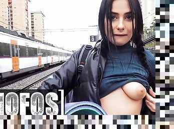 velike-joške, po-pasje, javno, fafanje, velik-penis, najstnice, porno-zvezda, ritka, pov, naravno