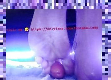Thick cock between my toes, lubed up footjob