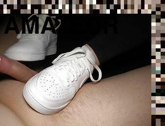 Girl Giving Shoejob And Footjob In Her New Nike Sneakers (custom Request)