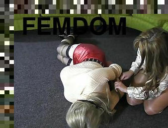 bdsm-seks-kasar-dan-agresif, fetish-benda-yang-dapat-meningkatkan-gairah-sex, bondage-seks-dengan-mengikat-tubuh, dominasi-perempuan-dalam-sex