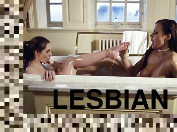 ציצי-גדול, לסבית-lesbian, כפות-הרגליים, צעירה-18, פטיש, שחרחורת