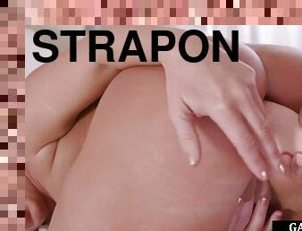 asiatic, masturbare-masturbation, strapon, anal, lesbiana, milf, gaura-curului, sex-in-cur