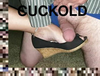 Rubbing feet on Cuckolds dick and laughing making him drink cum and give blowjob...... Agness