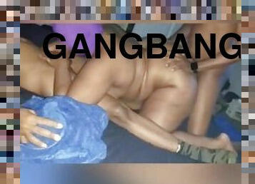 orgía, amateur, negra-ebony, adolescente, gangbang, negra, regordeta, trío, doble, penetración