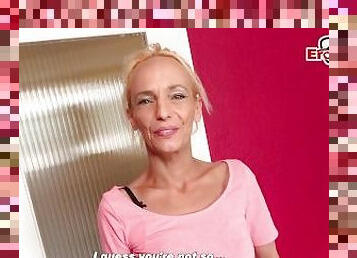 Reife deutsche Skinny Milf lsst sich von User OHNE KONDOM abgeschleppen