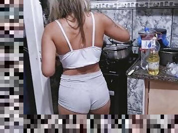 traseiros, esposa, amador, chupanços, tiro-ao-alvo, caseiro, latina, casal, cozinha, loira