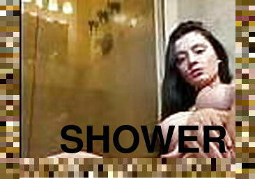 mandi, pelancapan, alat-kelamin-wanita, perempuan-jelita, buatan-sendiri, mandi-shower, putih
