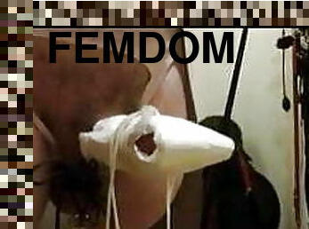 perempuan-simpanan, femdom, kulit