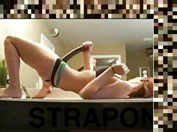 strapon, beibed, rassidevaheline, räpane, dildo, brünett, femdom