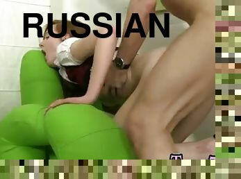 rusia, remaja, gambarvideo-porno-secara-eksplisit-dan-intens, berambut-merah, berambut-cokelat