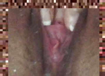 Squirting pussy