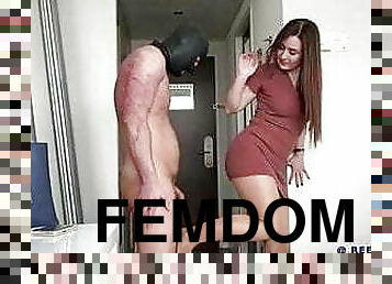 gambarvideo-porno-secara-eksplisit-dan-intens, jerman, bdsm-seks-kasar-dan-agresif, budak, kaki, wanita-berbusana-dengan-pria-telanjang, fetish-benda-yang-dapat-meningkatkan-gairah-sex, brutal, wanita-simpanan, penghinaan