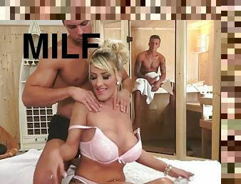 Blonde MILF gets a great DP!