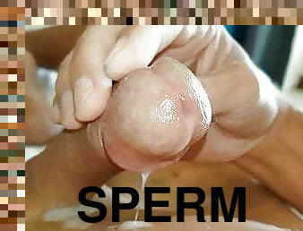 Powerful bursts of sperm