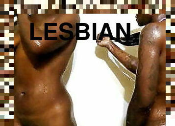 perä, kylpy, lesbo-lesbian, milf, isot-upeat-naiset, nussiminen, suihku, biseksuaali, afrikkalainen, getto