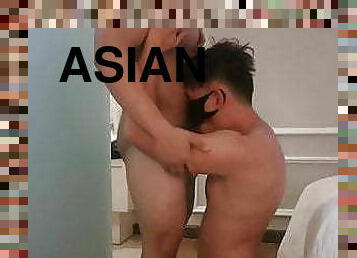 asiatique, mamelons, fellation, gay, branlette, musclé, minet