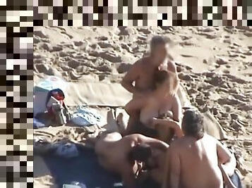 nudistické, na-verejnosti, amatérske, kamera, skupinový-sex, pláž, voyeur