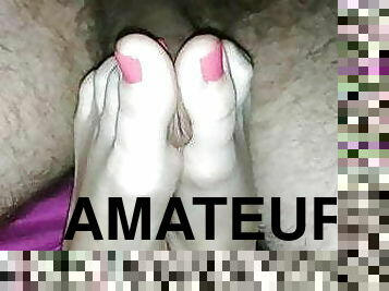 fisting, nevasta, amatori, jet-de-sperma, milf, slobozita, cu-degetelul, sperma, blonda, stimulare-cu-piciorul