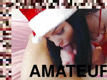 Incredible cock sucking &amp; huge cumshot as Christmas gift